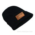 Knit beanie with label logo